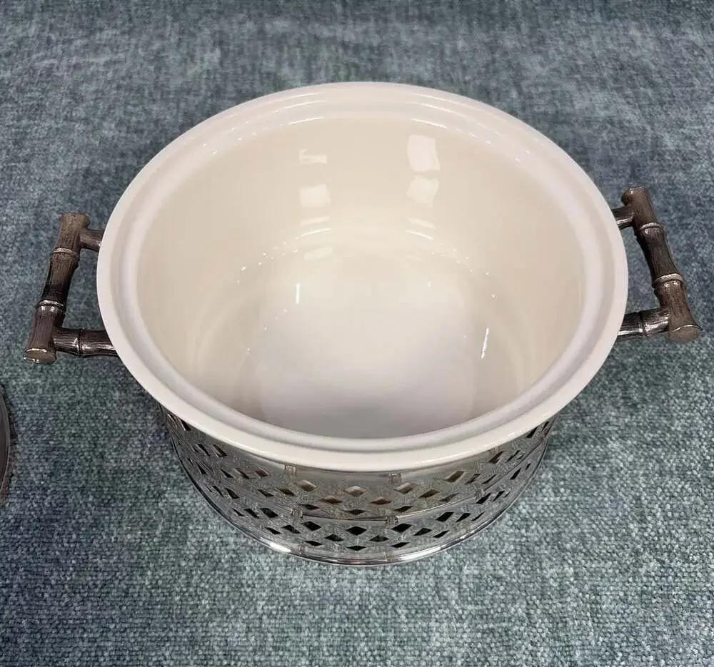 Hall vintage white